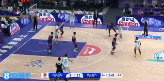 谈球吧体育app下载很坚决！陈盈骏借掩护先中三分&翟晓川三分空心再中 打停北控！